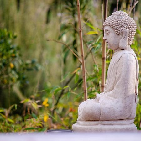 Готель Secret Garden Retreats Хускар Екстер'єр фото