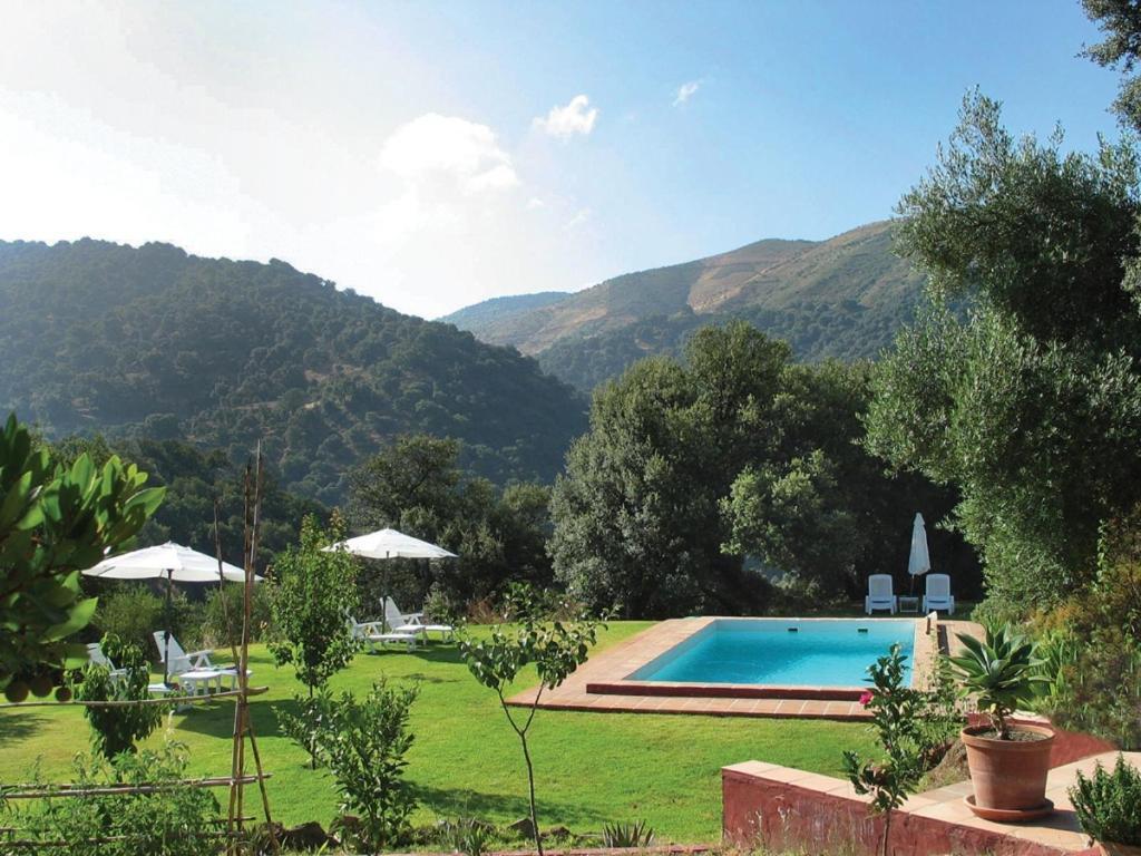 Готель Secret Garden Retreats Хускар Екстер'єр фото
